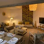 Le Jardin De La Tour Pinte Apartamento *