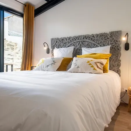 Le Jardin De La Tour Pinte Apartment *