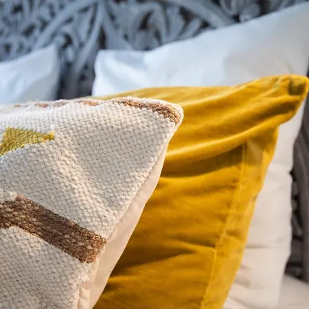 Le Jardin De La Tour Pinte Апартаменты Каркассон