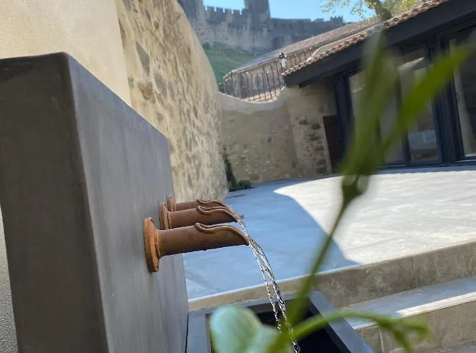 Апартаменты Le Jardin De La Tour Pinte *