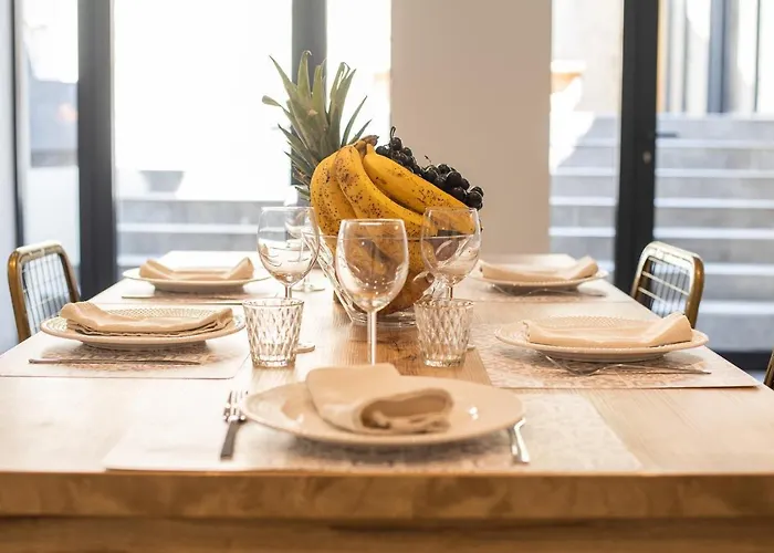 Le Jardin De La Tour Pinte Каркассон