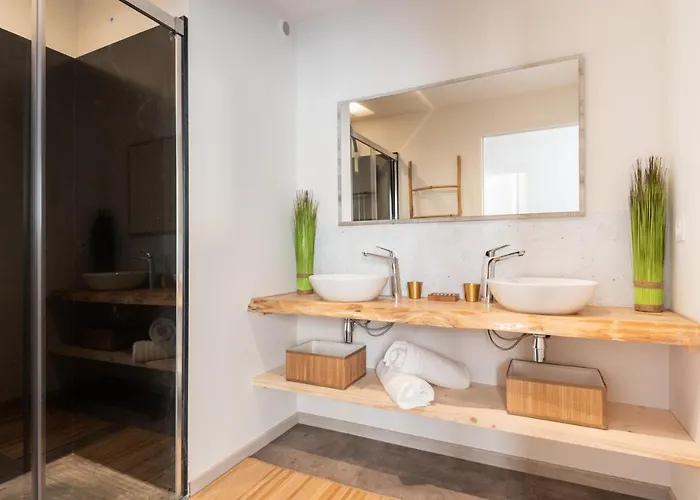 Le Jardin De La Tour Pinte *